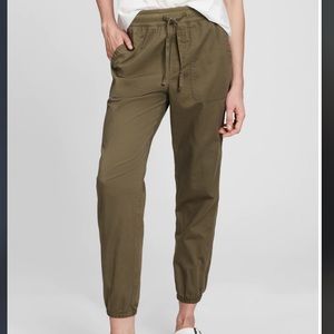 Gap Ribbed Twill Joggers with Washwell Army Green - XS